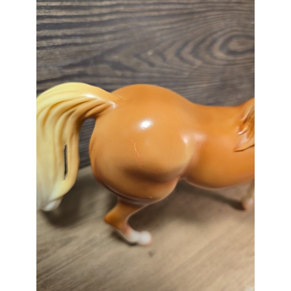 Breyer Spirits Chica Linda Dream work #9201 Retired 2002 - Picture 5 of 13